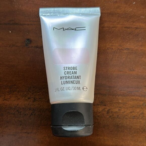 MAC Silk Mittens HAND CREAM : COCONUT 30 ML & Strobe Pinklite &  Ipsy bag new - Picture 9 of 14
